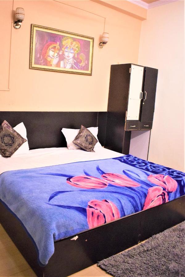 Ds Residency Varanasi-Prime Location-Parking Exterior photo
