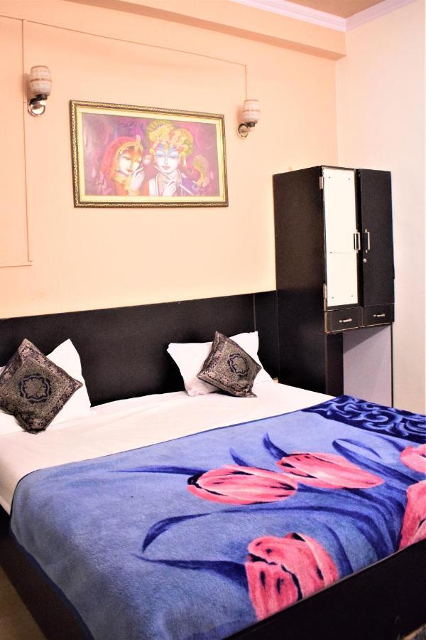 Ds Residency Varanasi-Prime Location-Parking Exterior photo